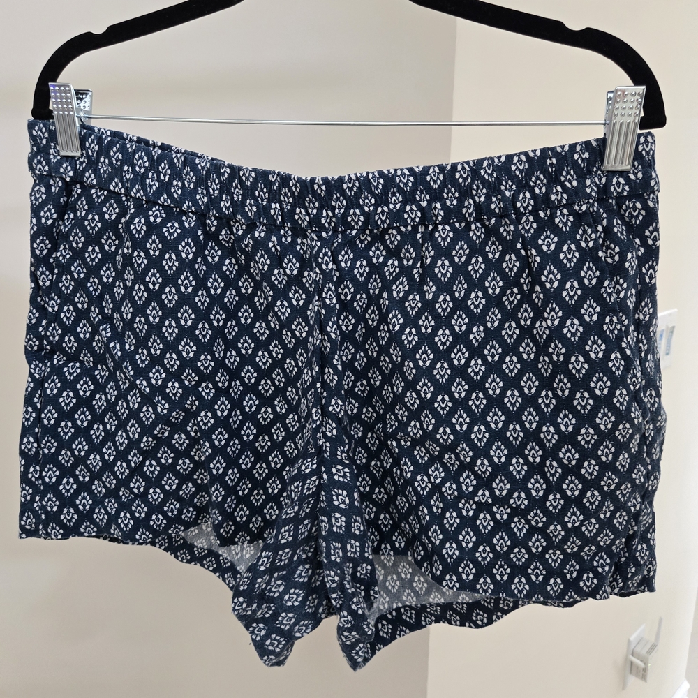 Kut from the Kloth High Waist Navy Patterned Shorts